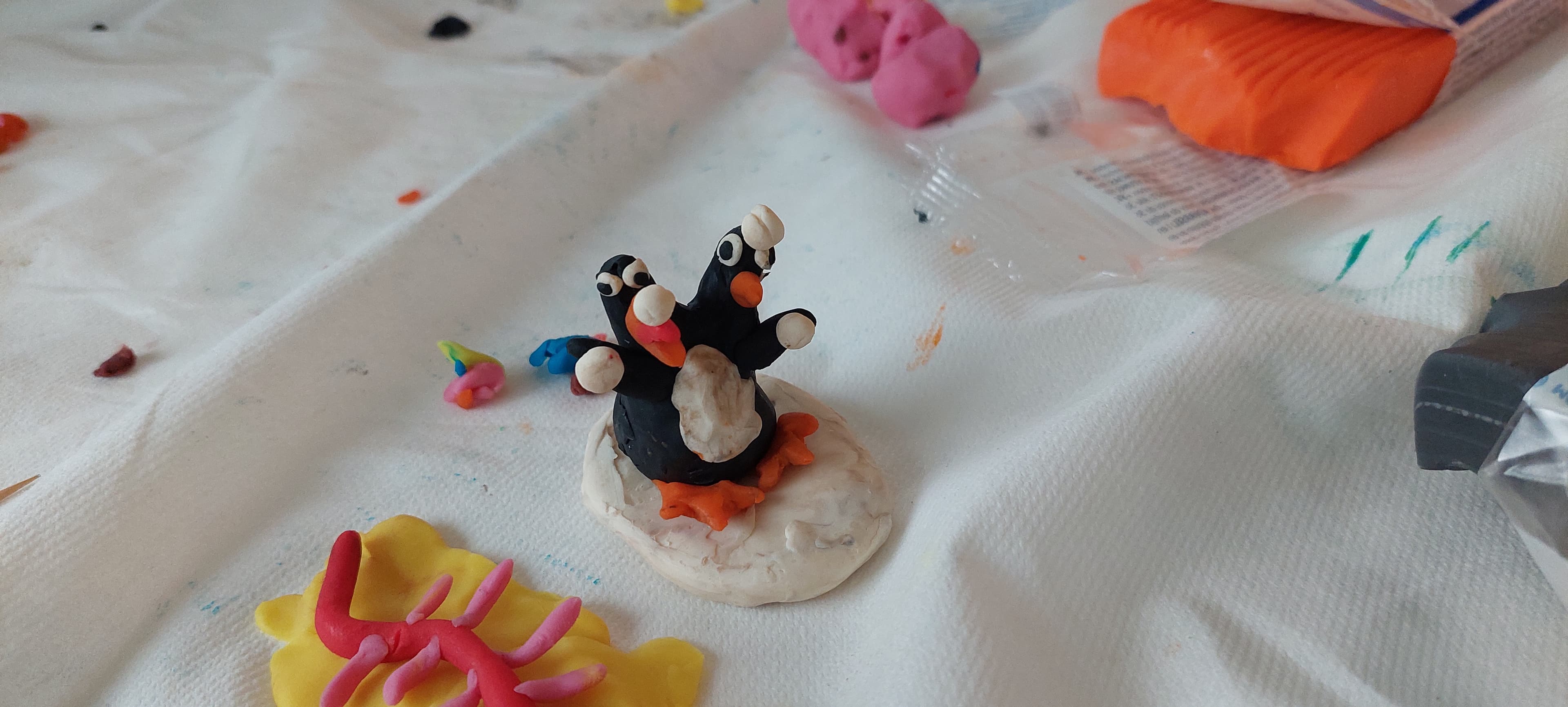 Animal sculpté en pâte à modeler